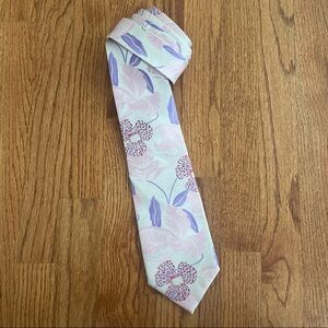 Dona Dona floral hand made silk tie